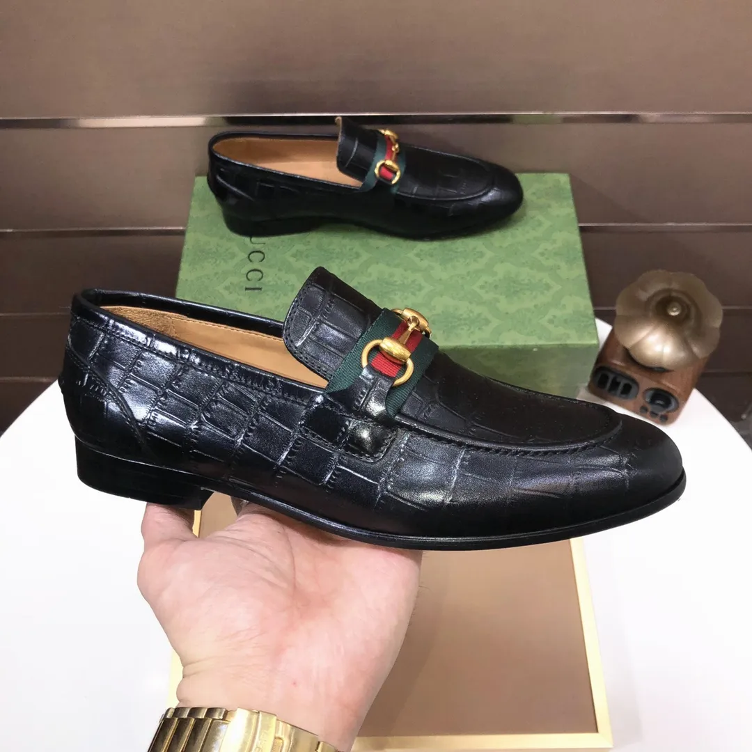 Men's shoes 💰580💰[GUCCI—Gucci] The latest high-end version of Gucci. Official website new model. Available at the same time at counters, the uppers are made of original cowhide imported from Italy/matched with the original special material splicing design concept; "highlight, high-end, grade, extravagance" and exquisite workmanship (original mesh fabric) sole: original factory special outsole size (38-45) (custom-made 45 non-returnable)